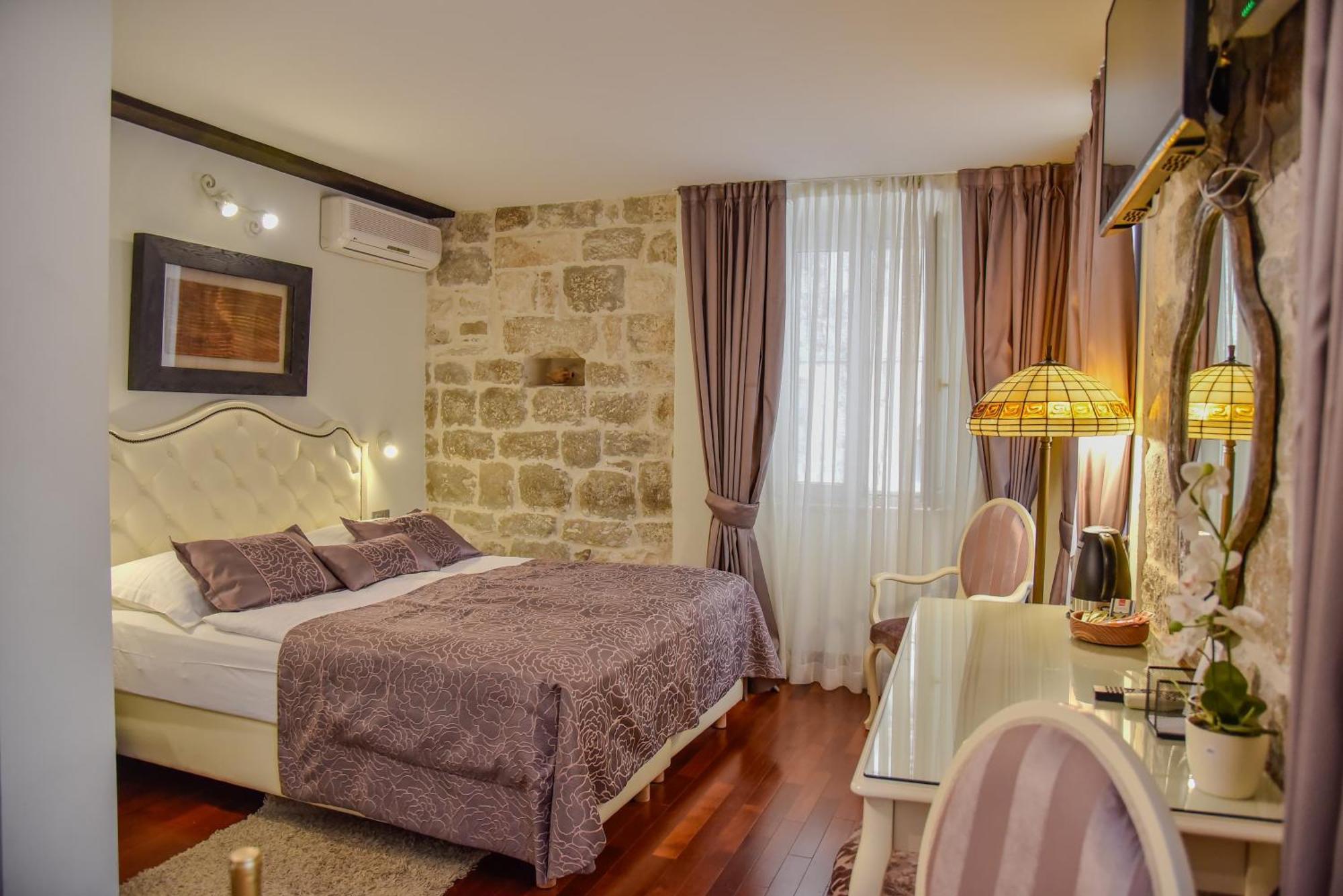 Standard Double Room - Annex Building
